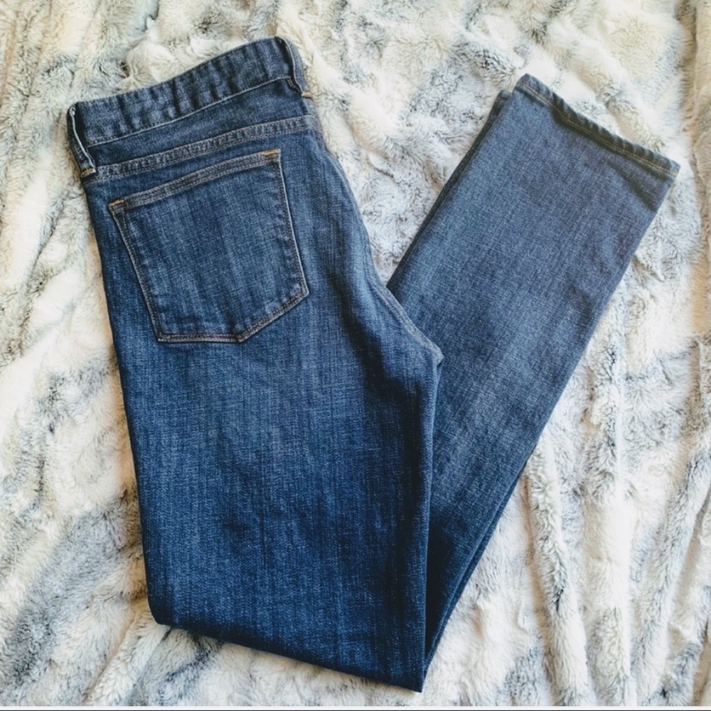 J Crew mid rise skinny jeans 28/6 j crew